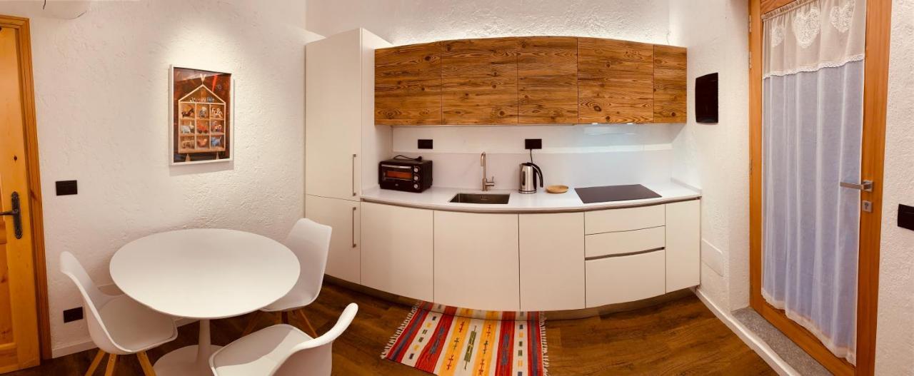 Apartament Petit Calin - Le Four Des Alpes Rhemes-Saint-Georges Zewnętrze zdjęcie